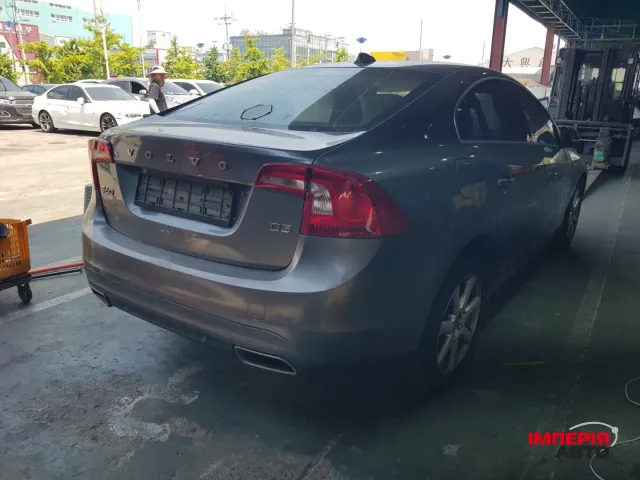Volvo S60 - фото 3