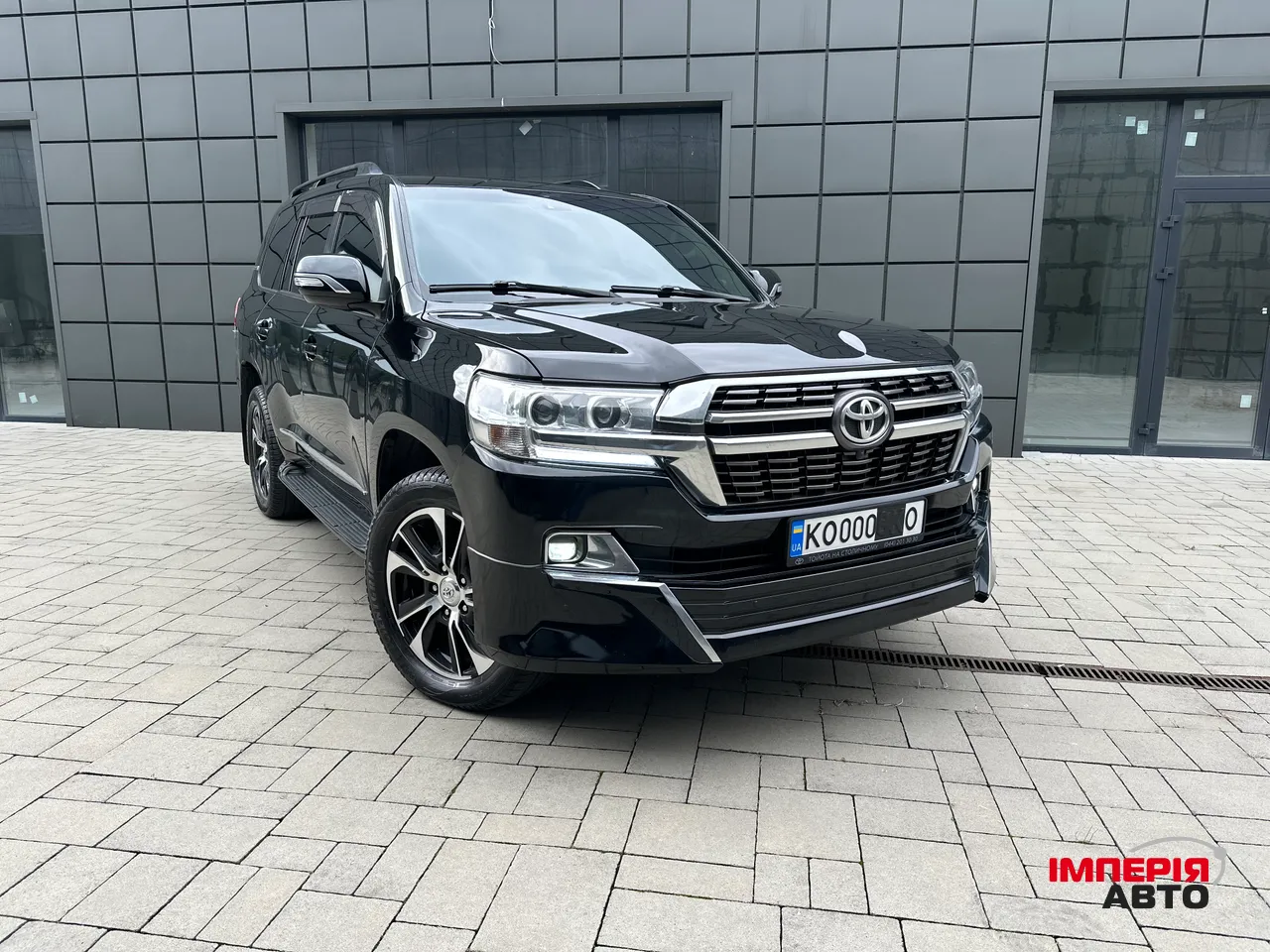 Toyota Land Cruiser - фото 1