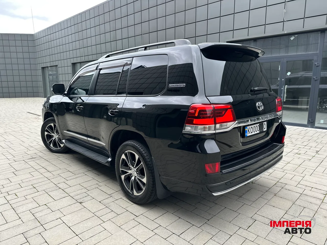 Toyota Land Cruiser - фото 7