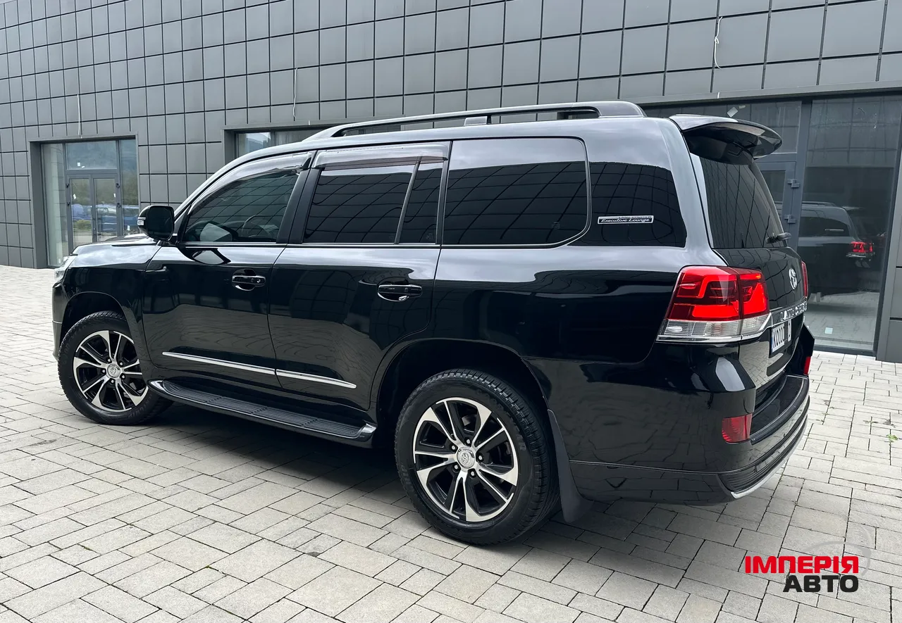 Toyota Land Cruiser - фото 14