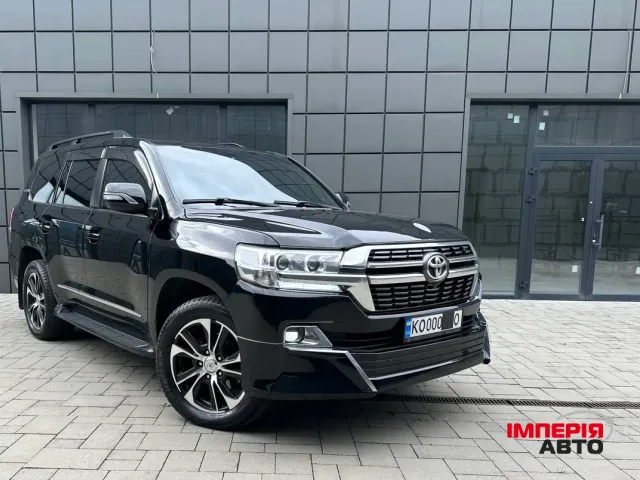 Toyota Land Cruiser - фото 2