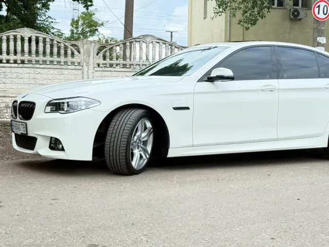 BMW 5 серії - фото 1