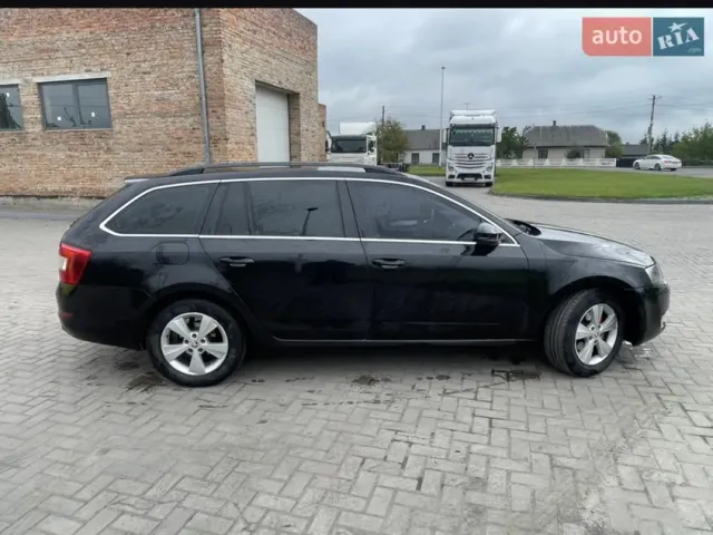 Skoda Octavia - фото 4