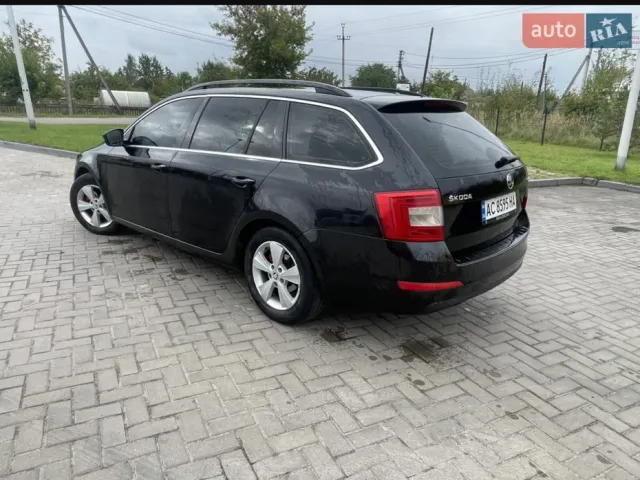 Skoda Octavia - фото 3