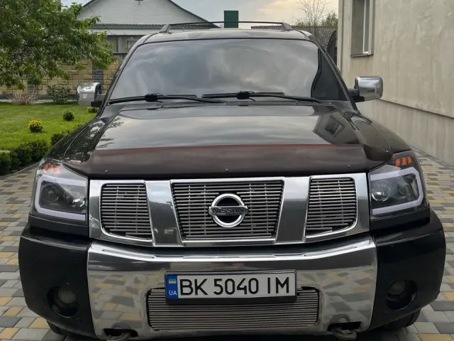 Nissan Armada - фото 1