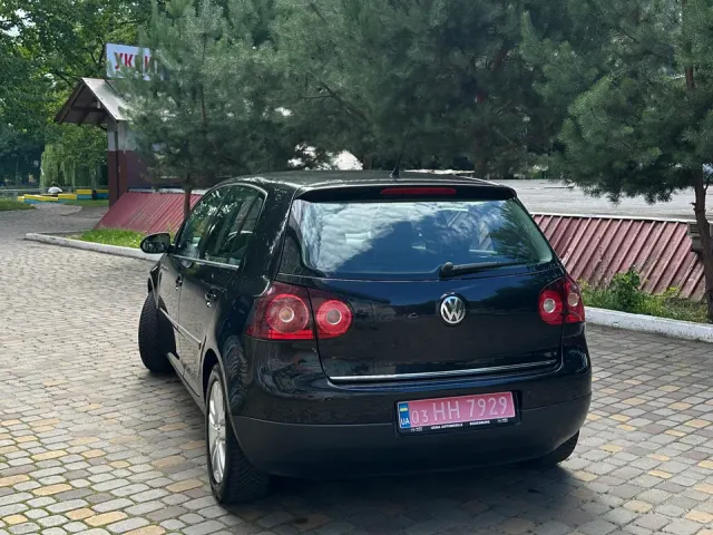 Volkswagen Golf - фото 2