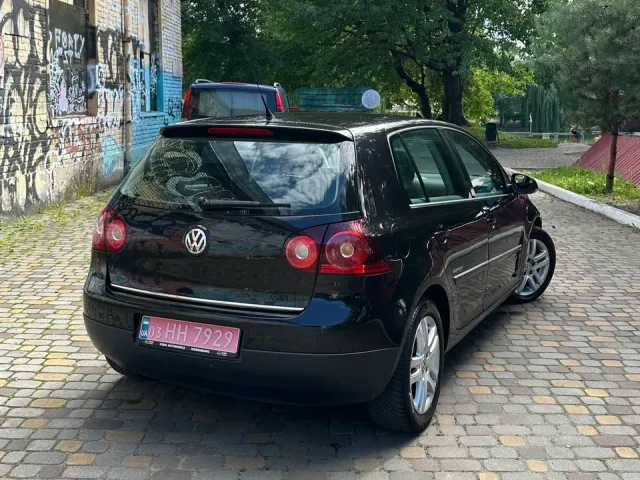 Volkswagen Golf - фото 4