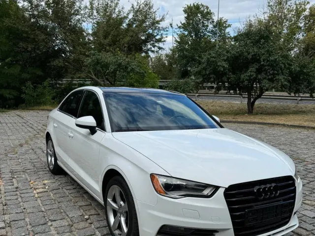 Audi A3 - фото 5