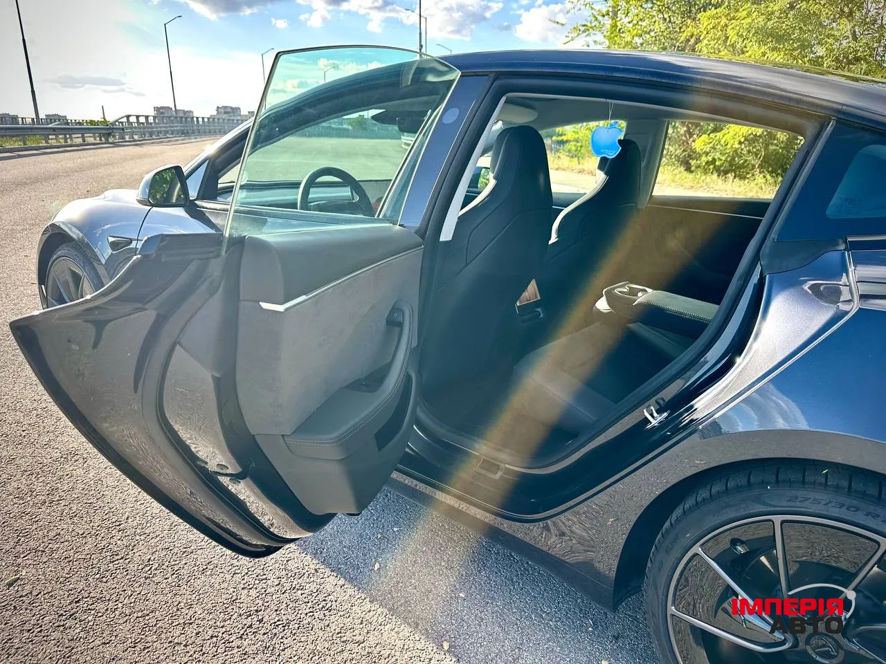 Tesla Model 3 - фото 13