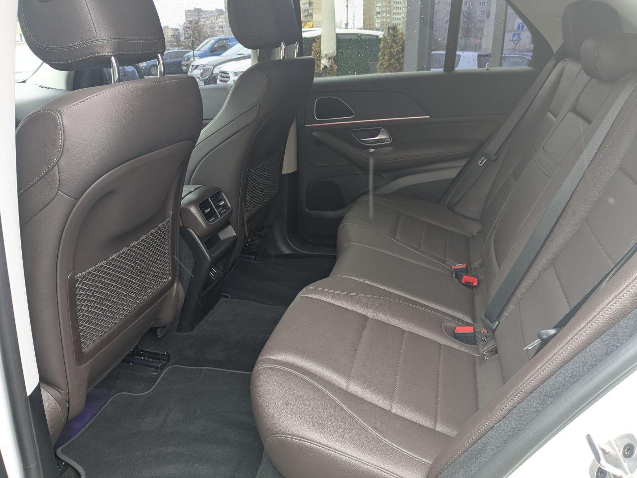 Mercedes-Benz GLE - фото 24