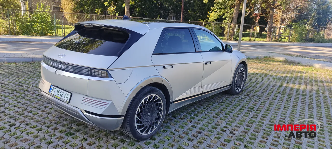 Hyundai IONIQ 5 - фото 11