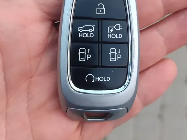 Hyundai IONIQ 5 - фото 3