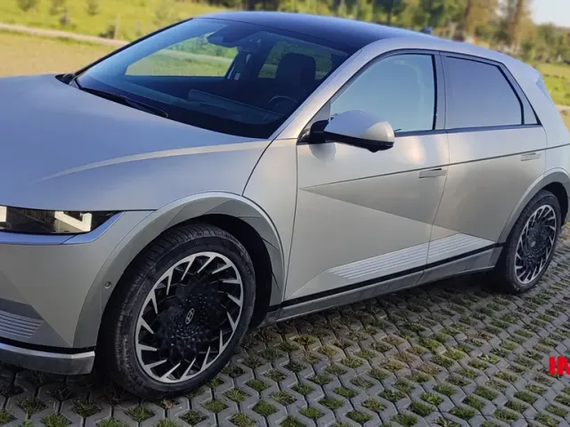 Hyundai IONIQ 5 - фото 1