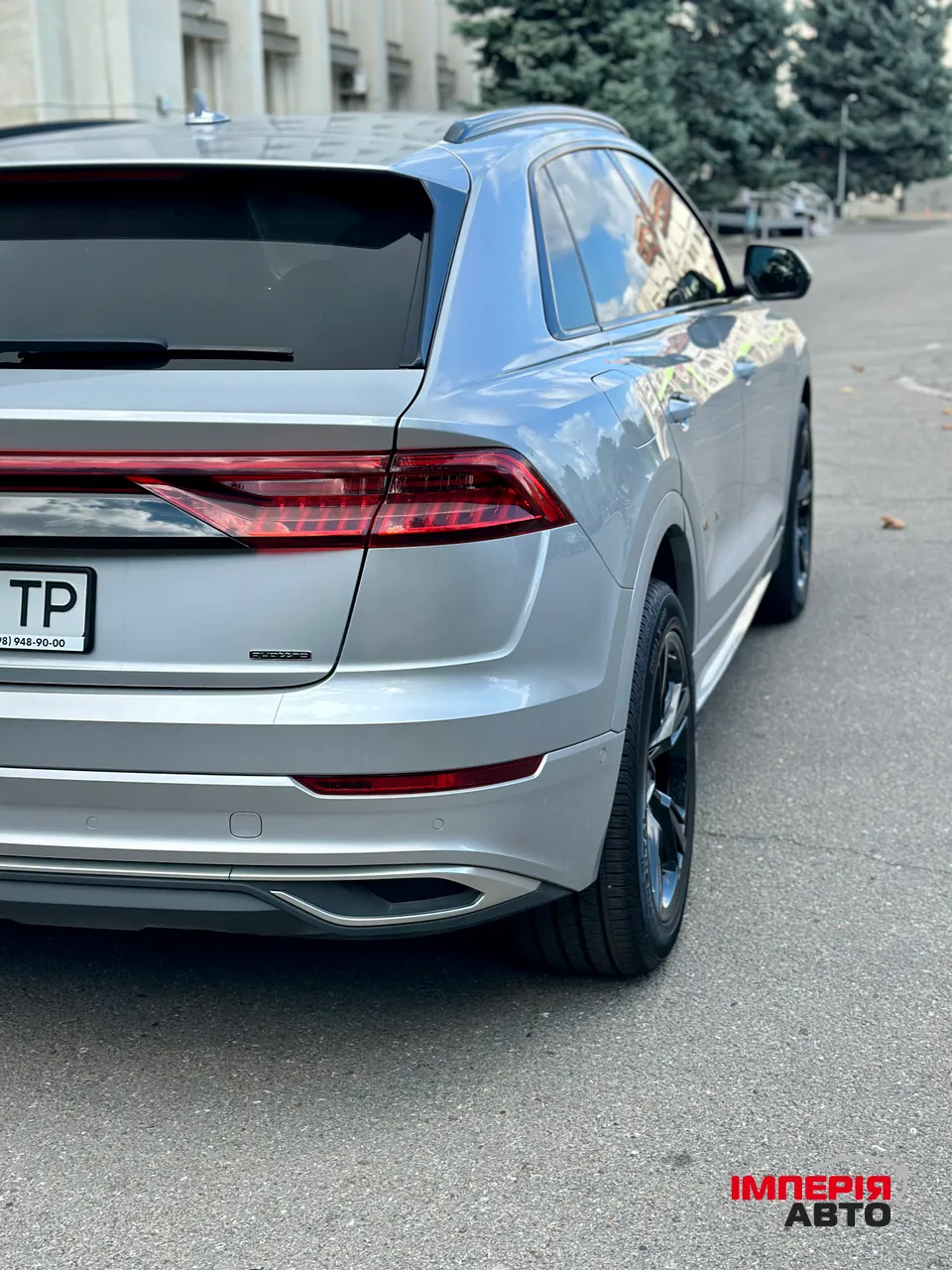 Audi Q8 - фото 6