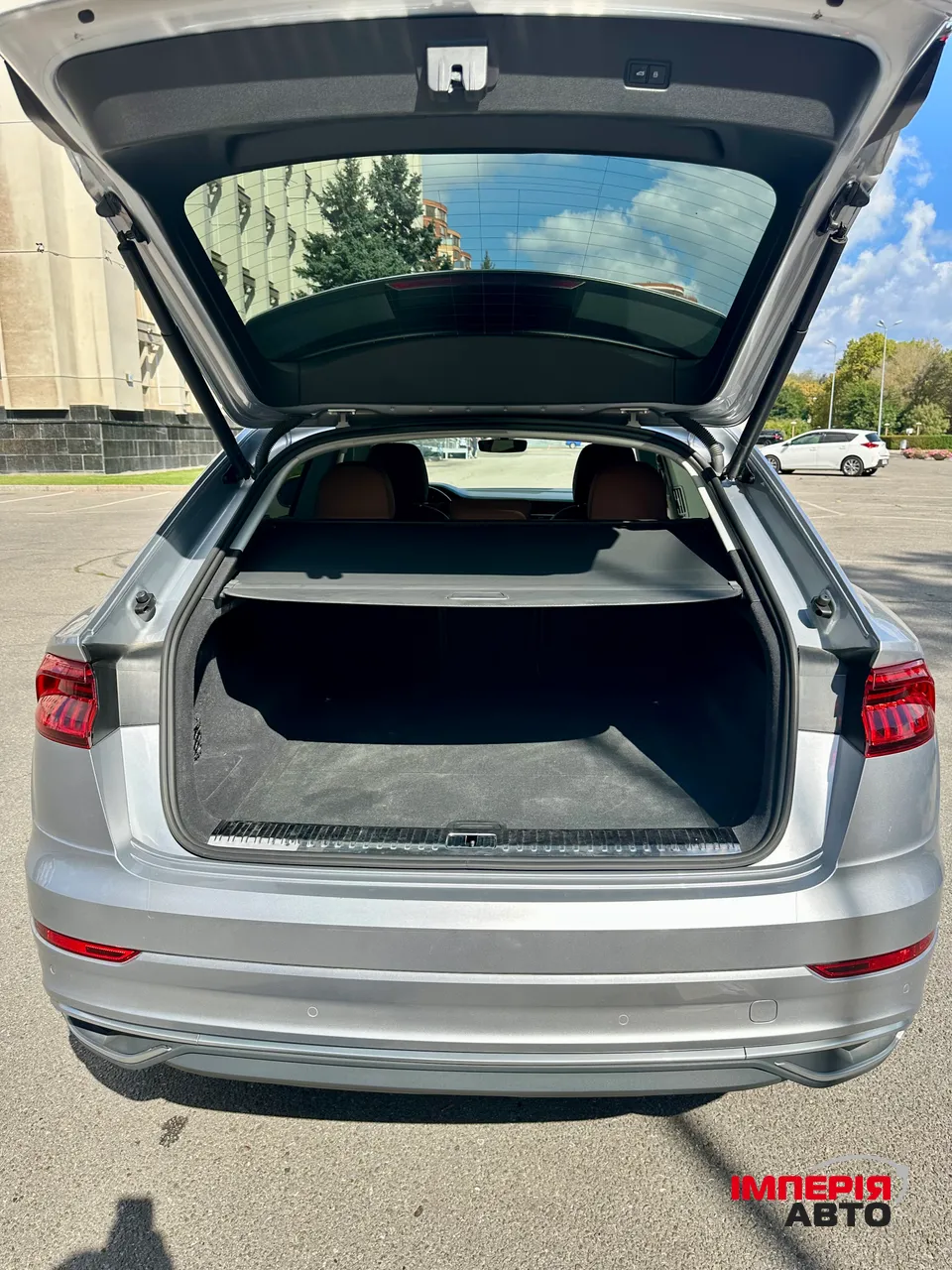Audi Q8 - фото 21