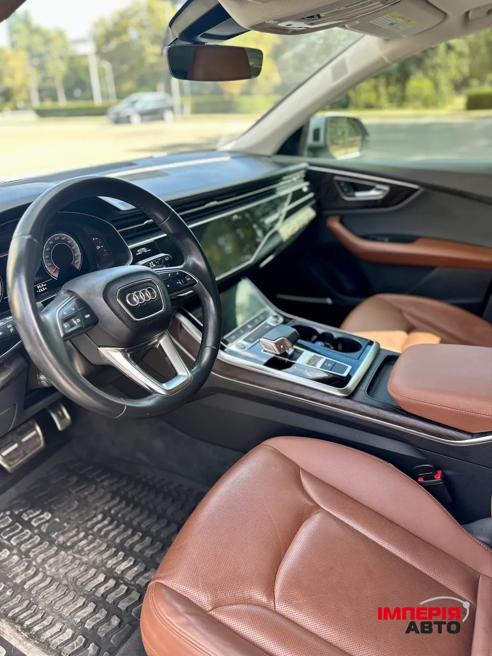 Audi Q8 - фото 11