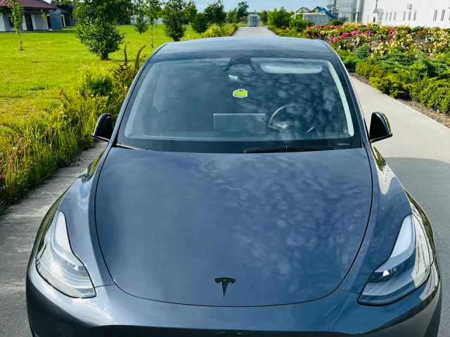 Tesla Model Y - фото 2