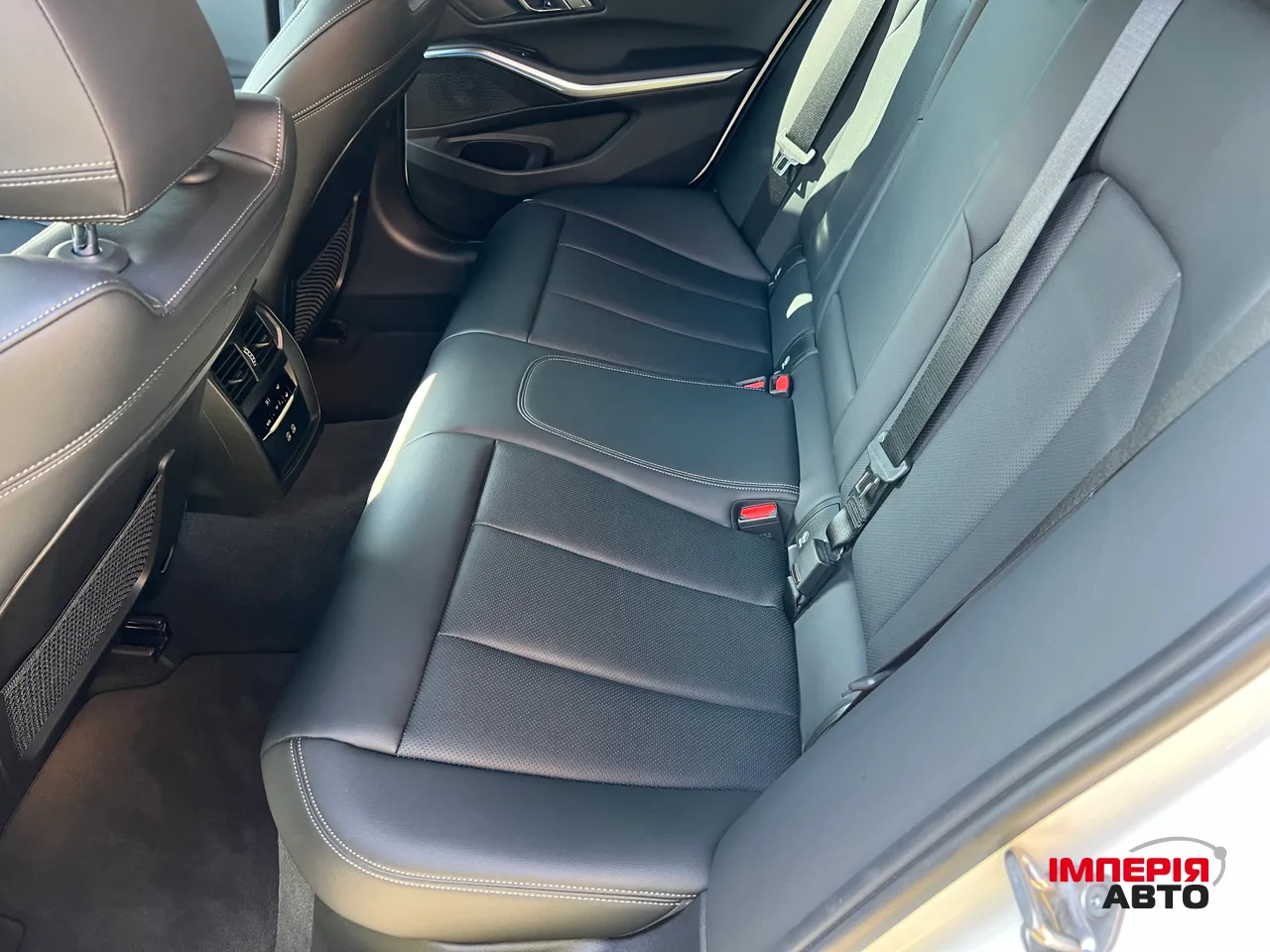 BMW 3 серії - фото 17
