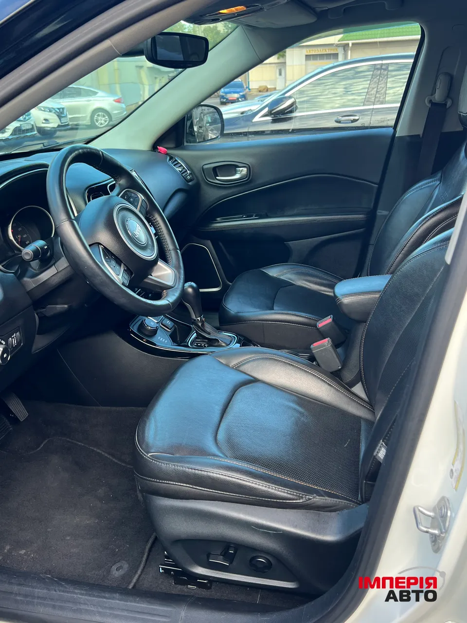 Jeep Compass - фото 7