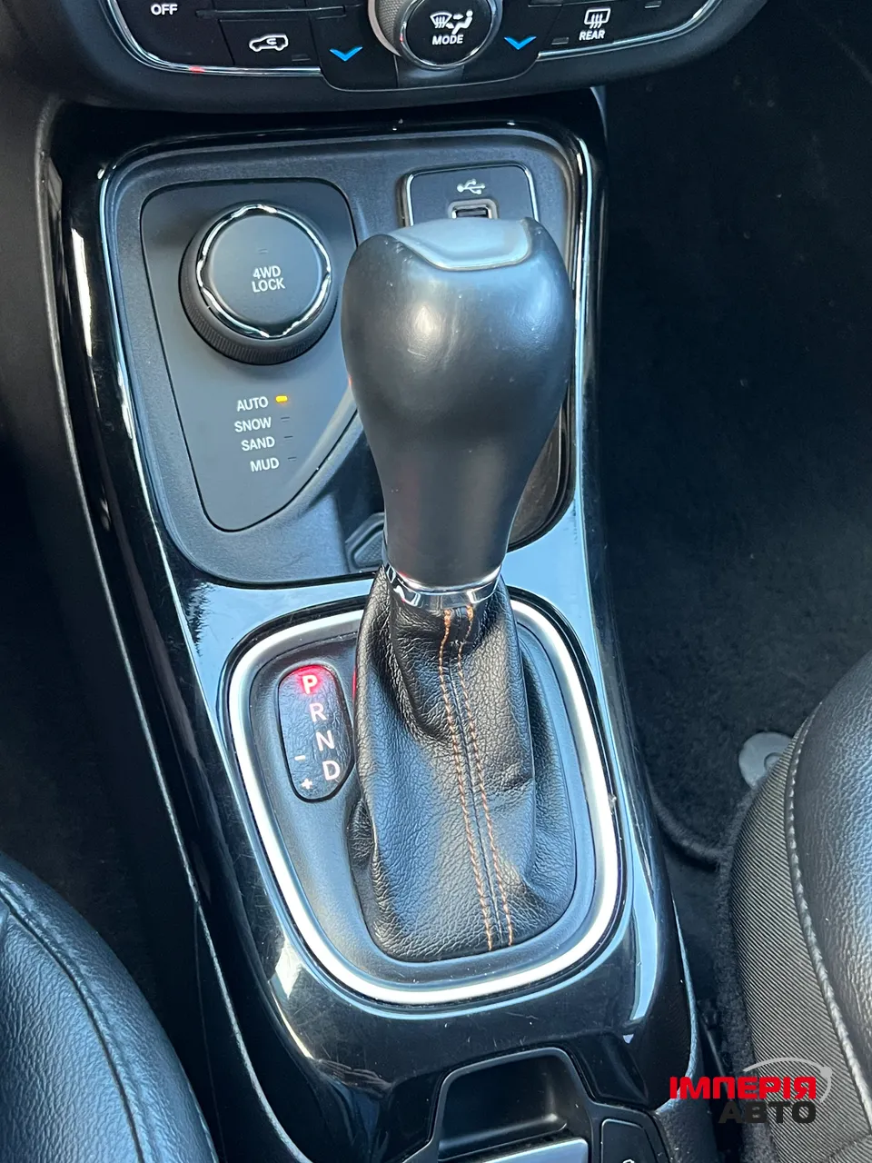 Jeep Compass - фото 15