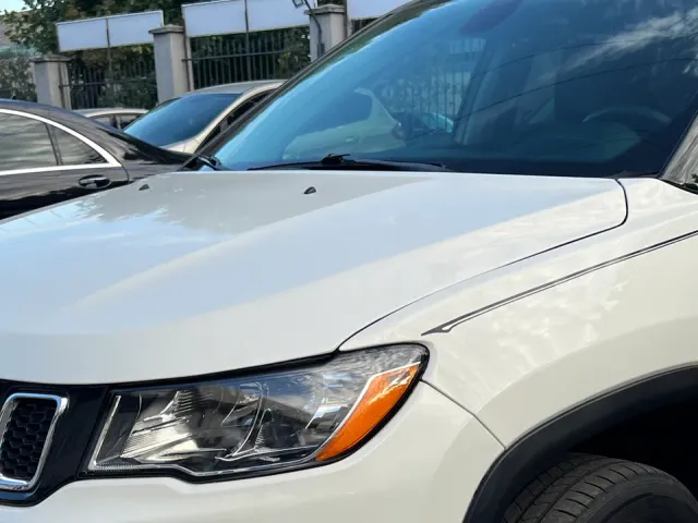 Jeep Compass - фото 2