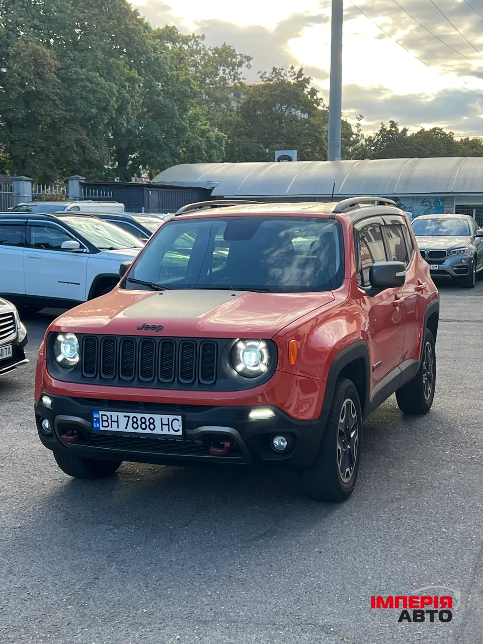 Jeep Renegade - фото 1