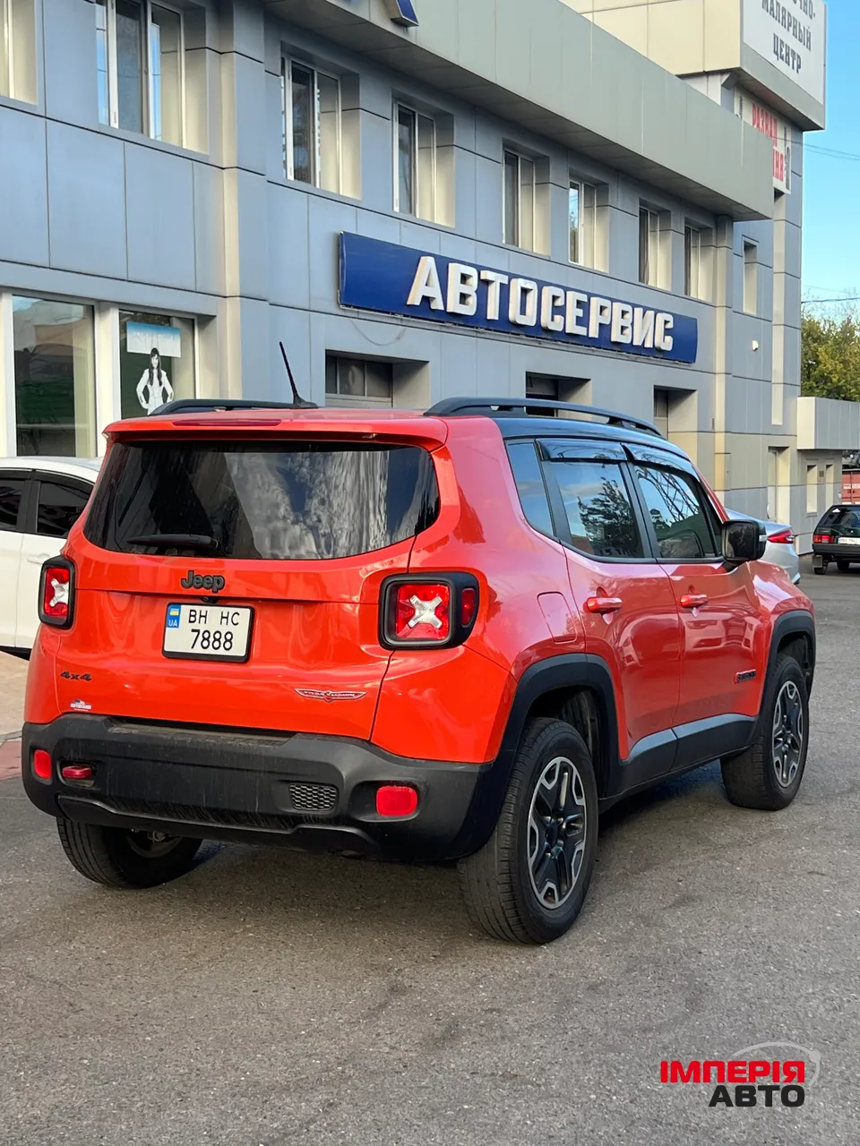 Jeep Renegade - фото 13