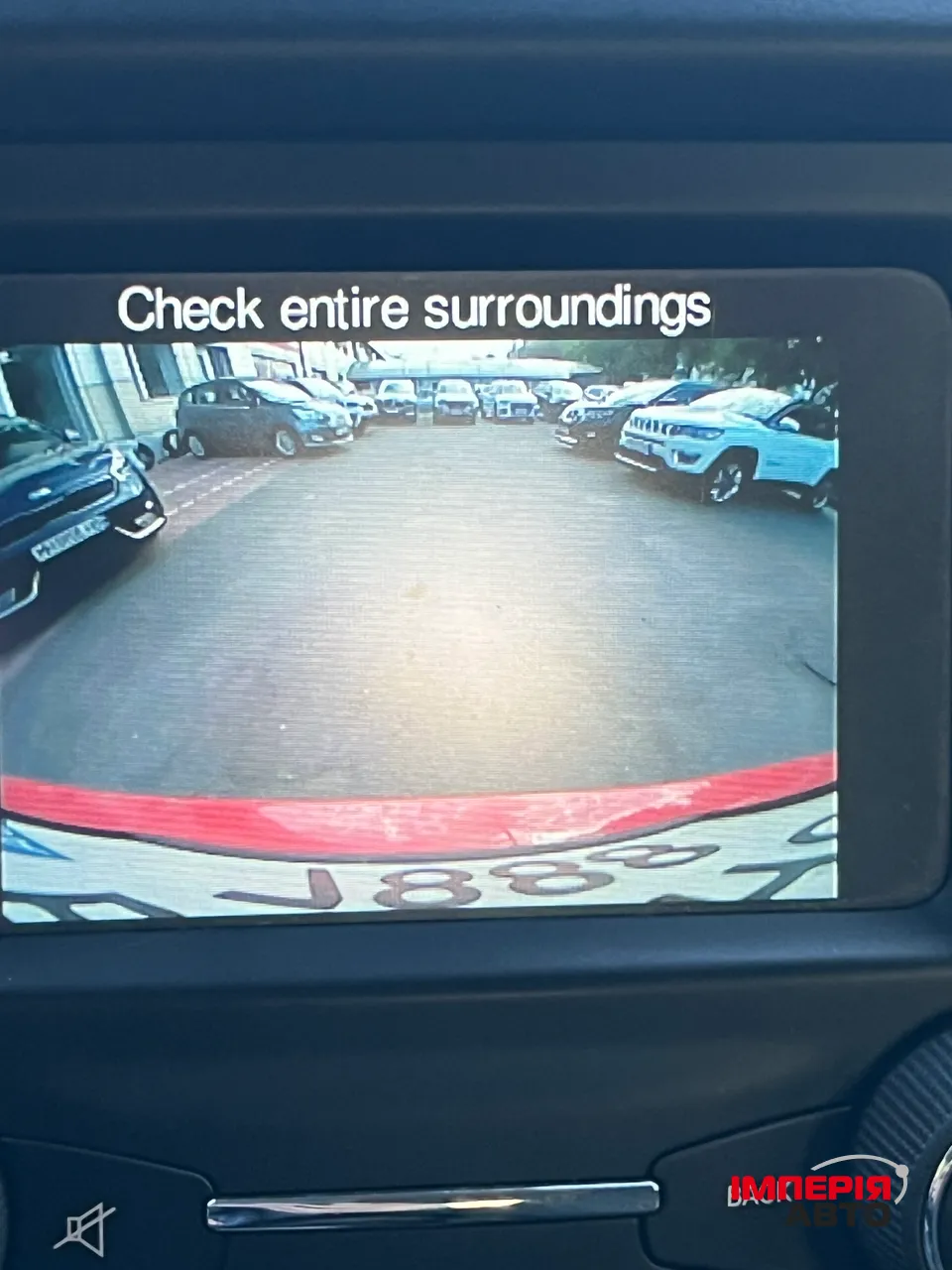 Jeep Renegade - фото 2