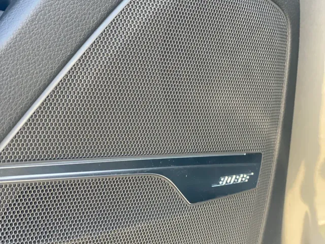 Audi Q7 - фото 4