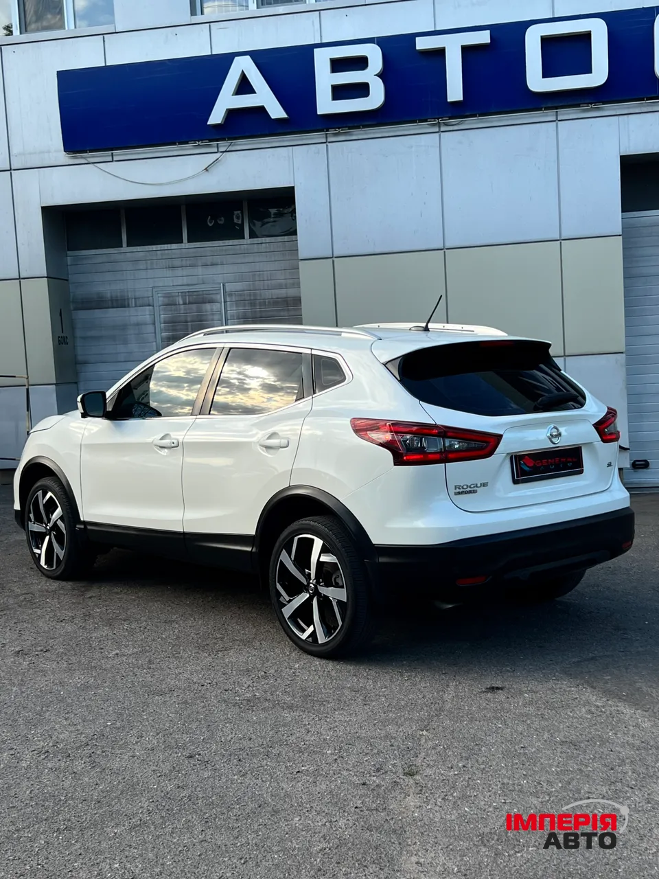 Nissan Rogue Sport - фото 15