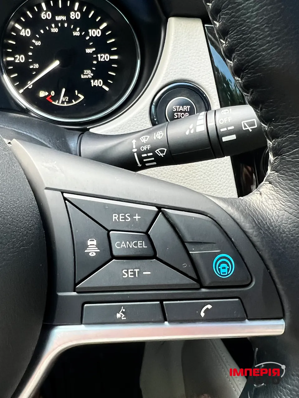 Nissan Rogue Sport - фото 8