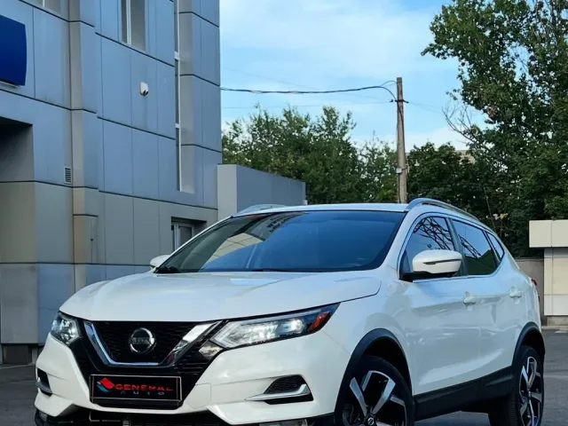 Nissan Rogue Sport - фото 1
