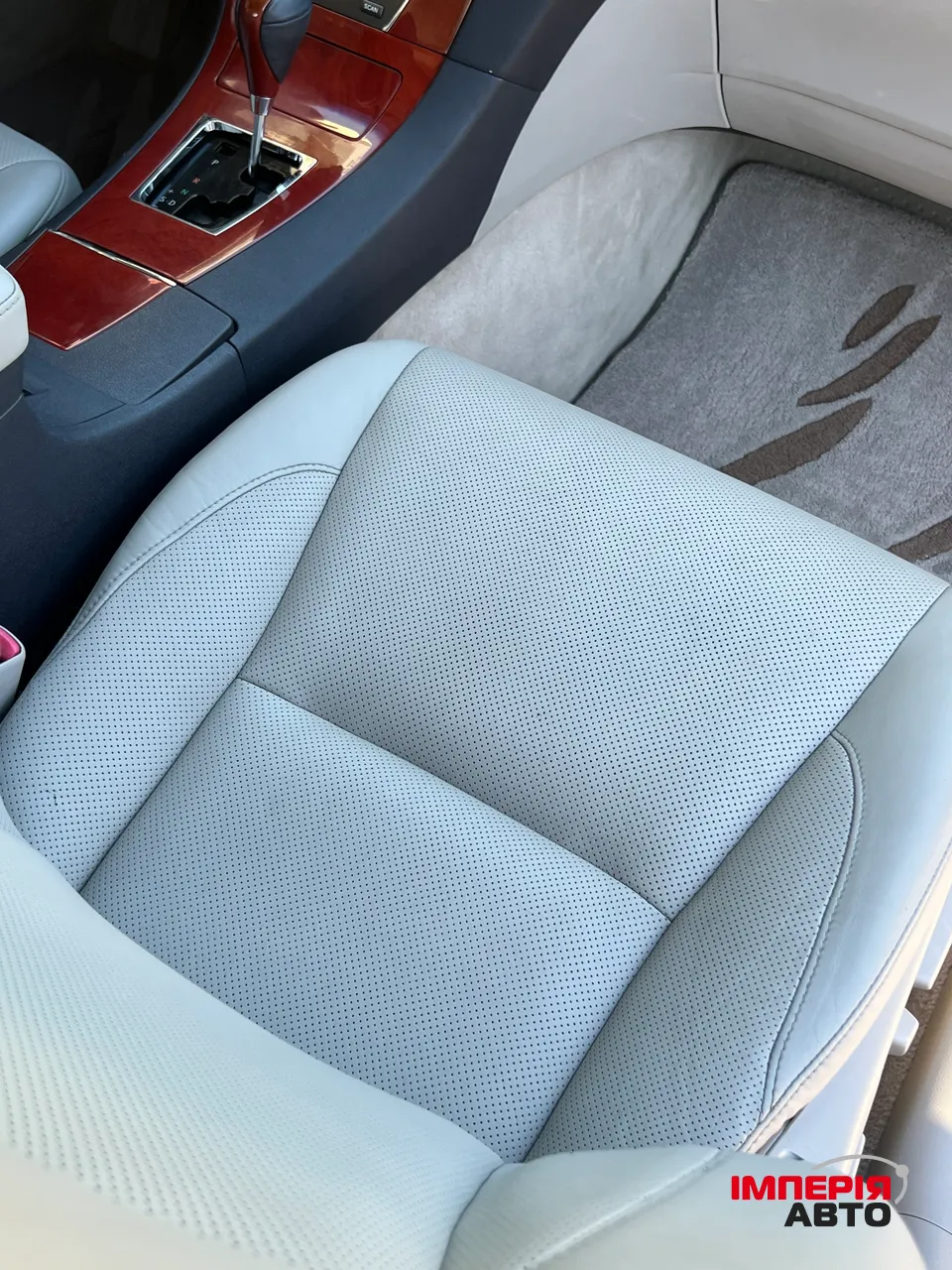 Lexus ES - фото 25