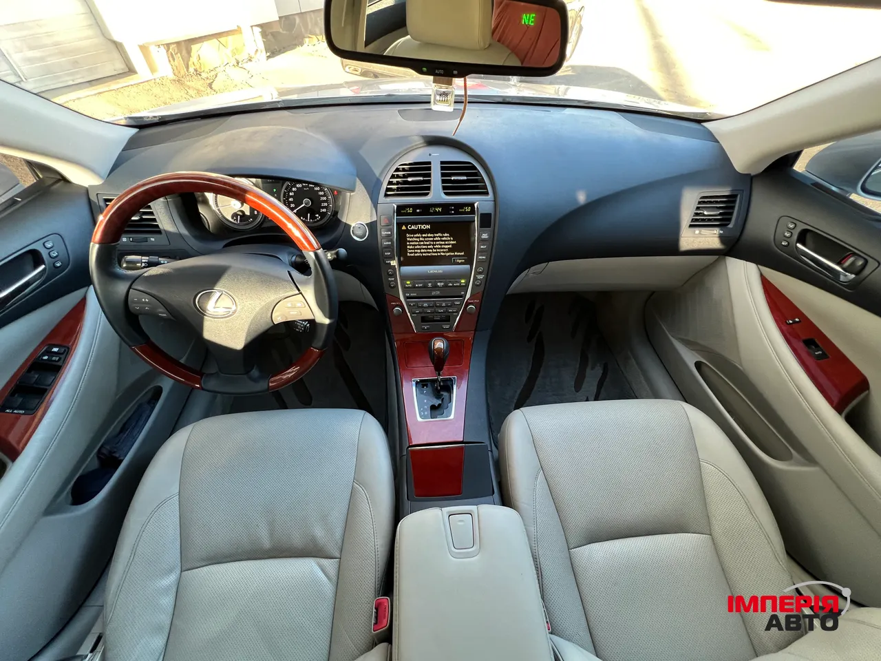 Lexus ES - фото 10