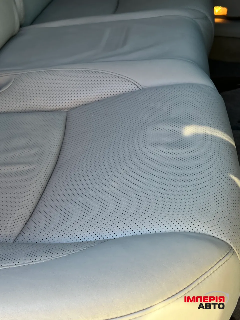 Lexus ES - фото 21