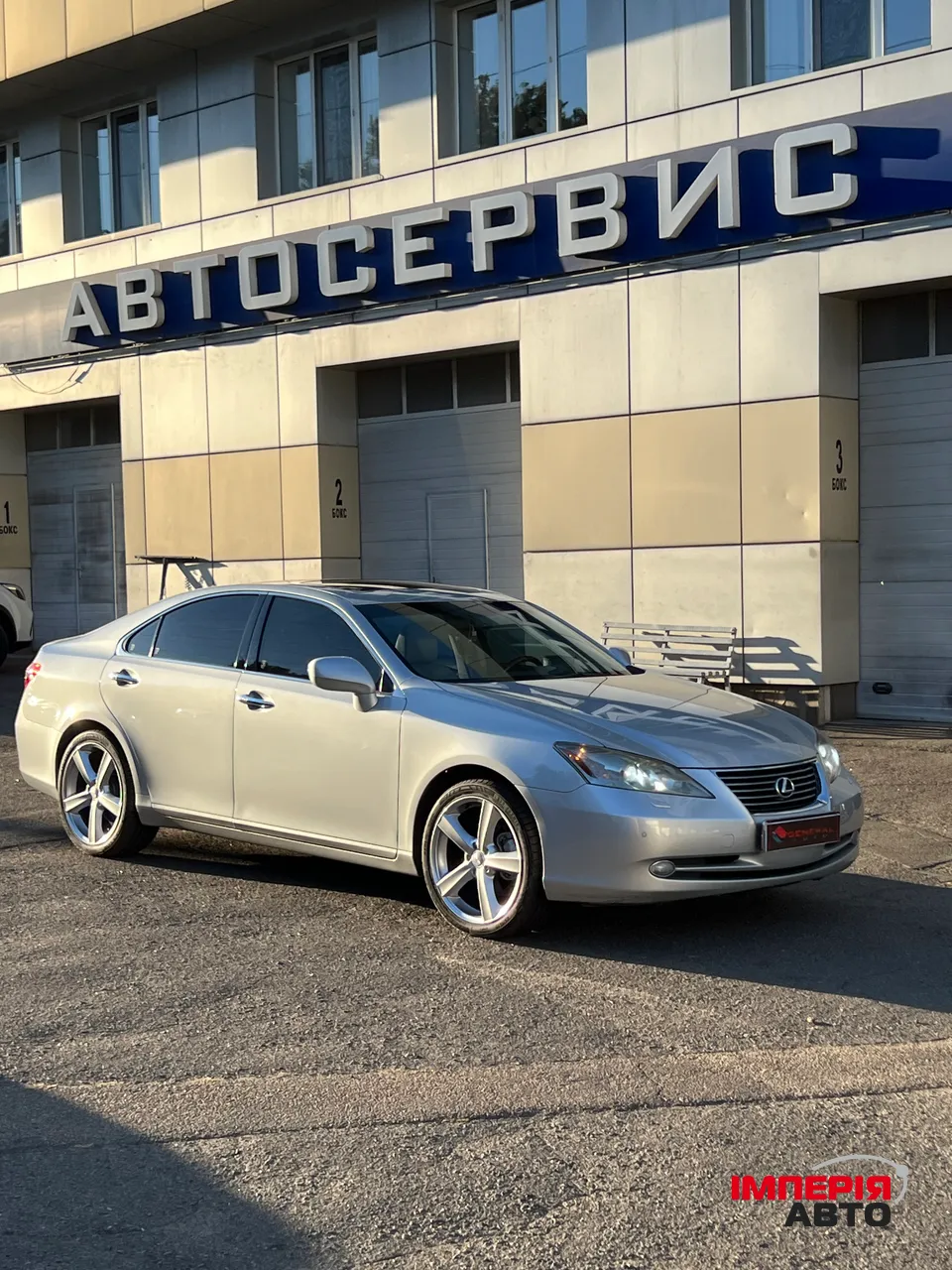 Lexus ES - фото 5