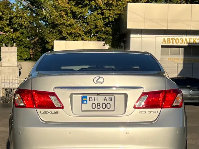 Lexus ES - фото 3