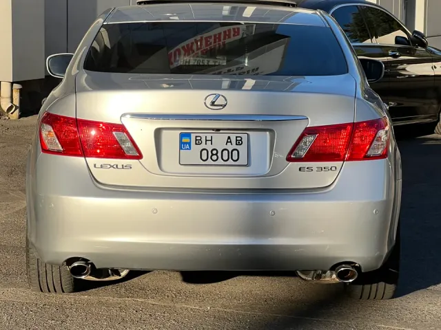 Lexus ES - фото 2