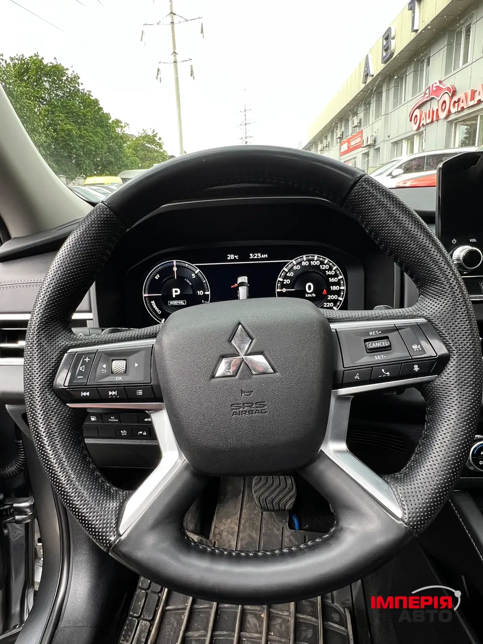 Mitsubishi Outlander - фото 18