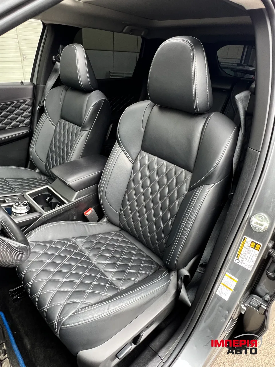 Mitsubishi Outlander - фото 12