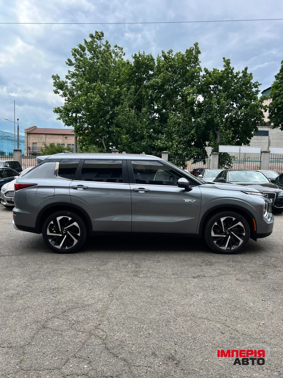 Mitsubishi Outlander - фото 5