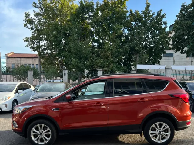 Ford Escape - фото 3