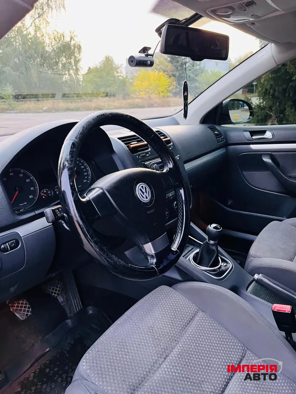 Volkswagen Jetta - фото 10