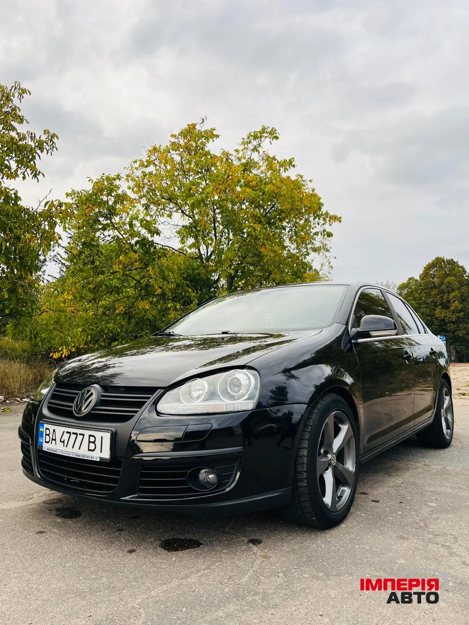 Volkswagen Jetta - фото 1