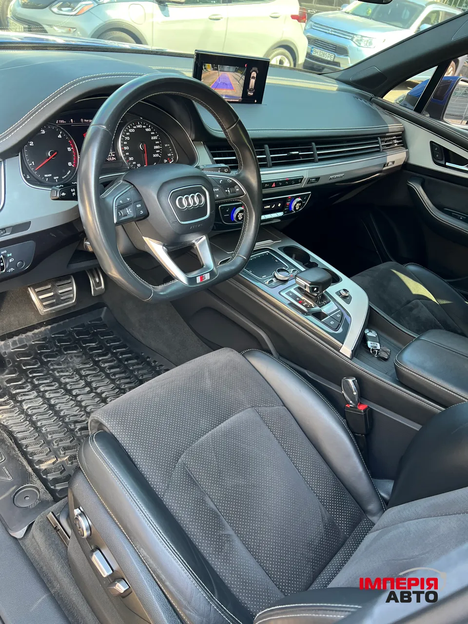 Audi Q7 - фото 23