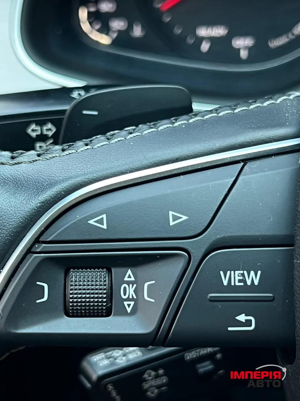 Audi Q7 - фото 17