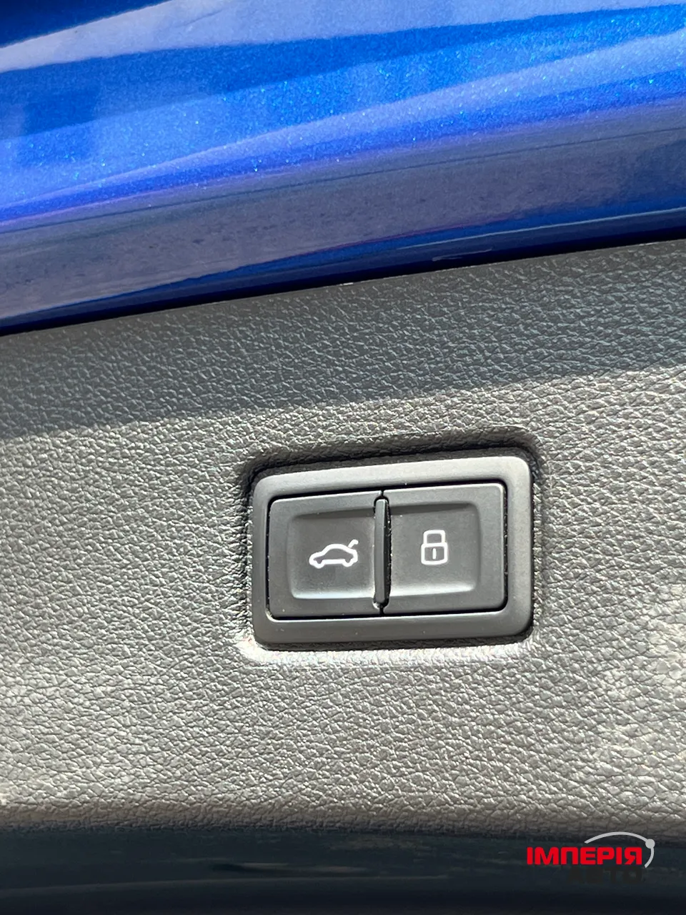 Audi Q7 - фото 26