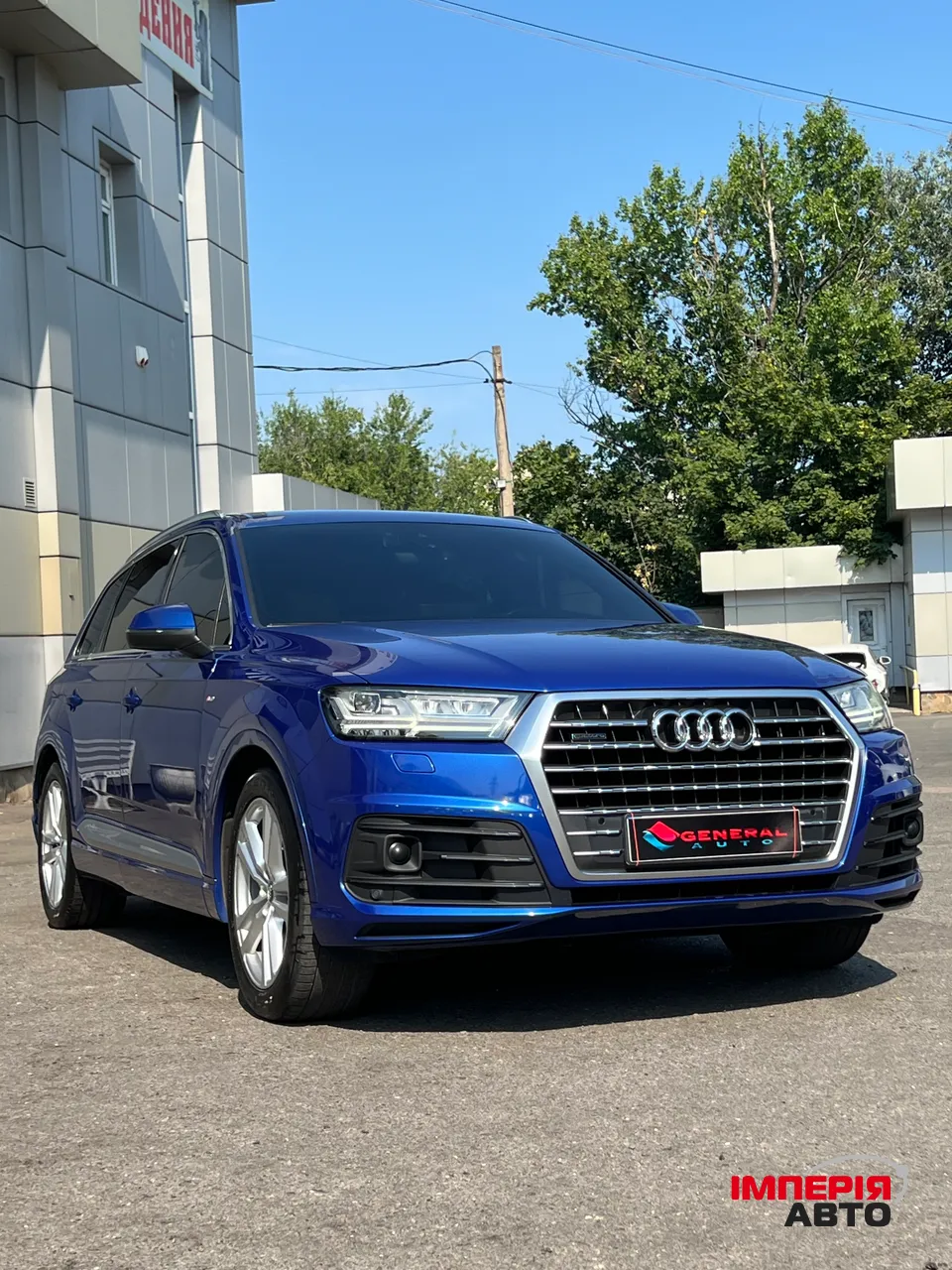 Audi Q7 - фото 2