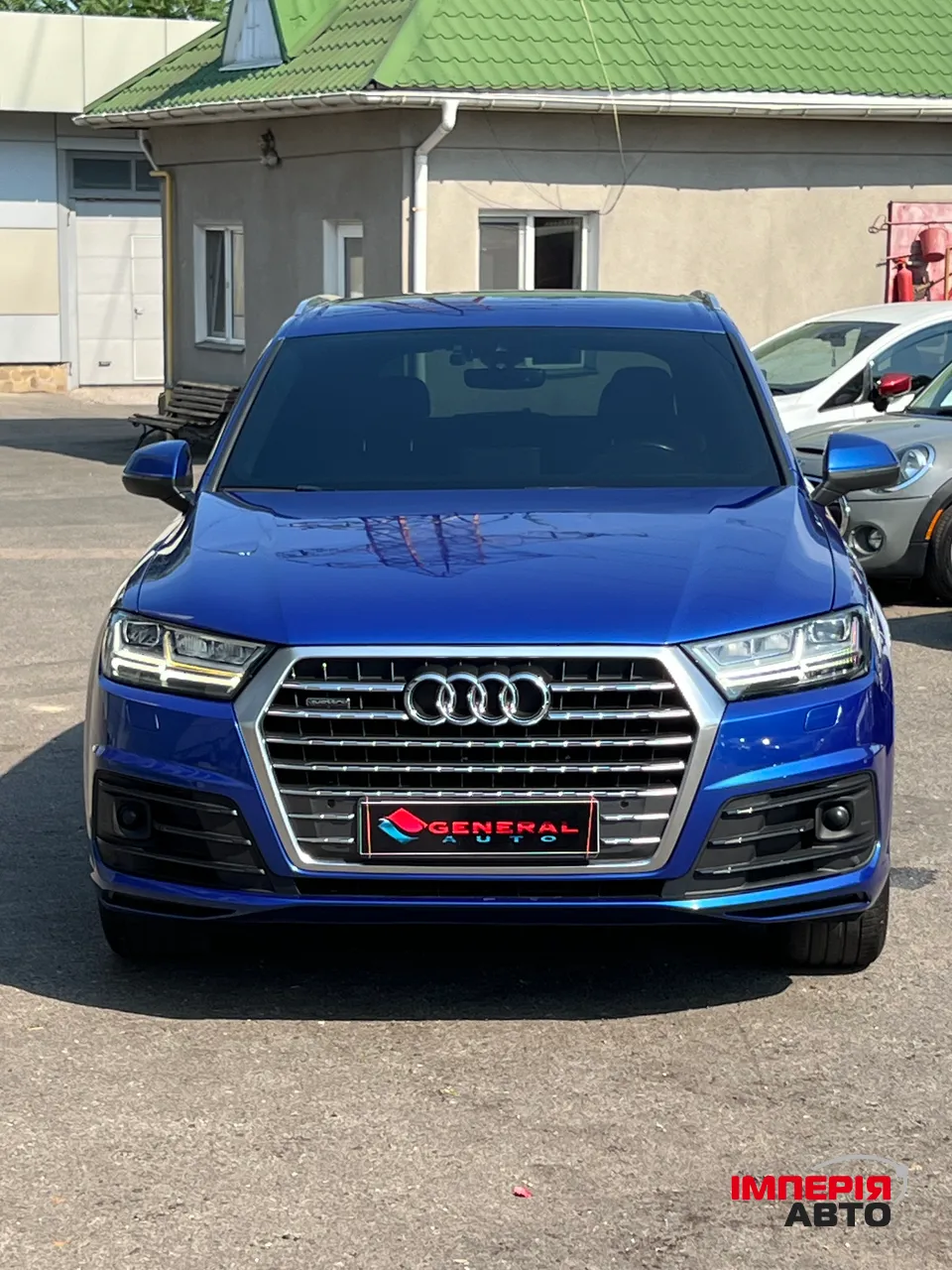 Audi Q7 - фото 10