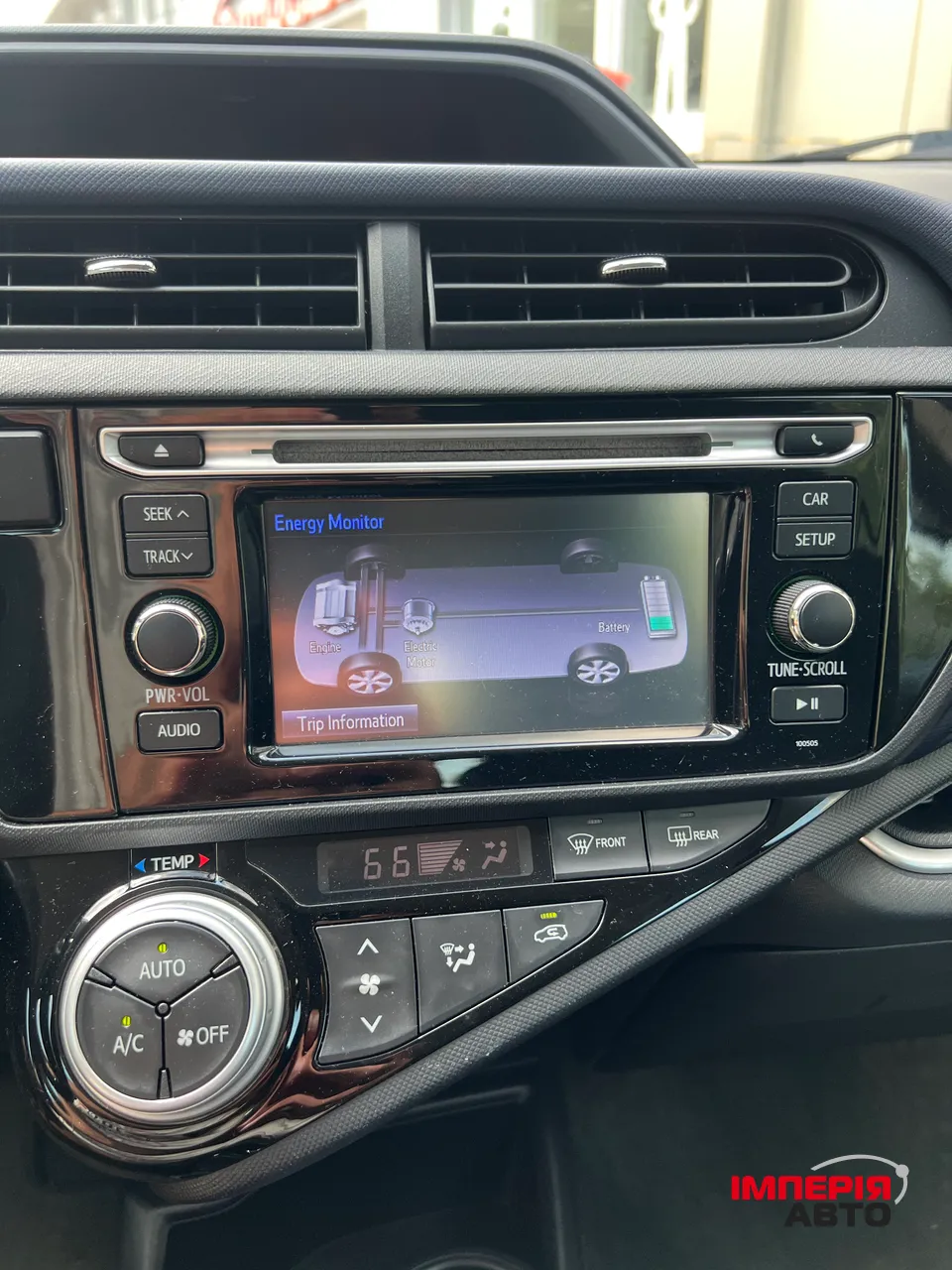 Toyota Prius c - фото 14